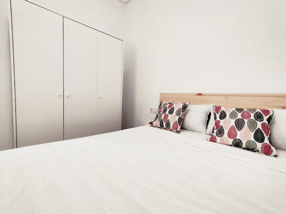 Centrico Conjunto Habitacional Аликанте Екстериор снимка