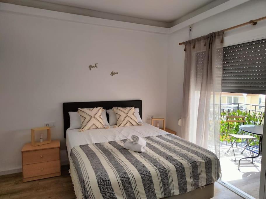 Centrico Conjunto Habitacional Аликанте Екстериор снимка
